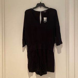 Express NWT 3/4 sleeves romper